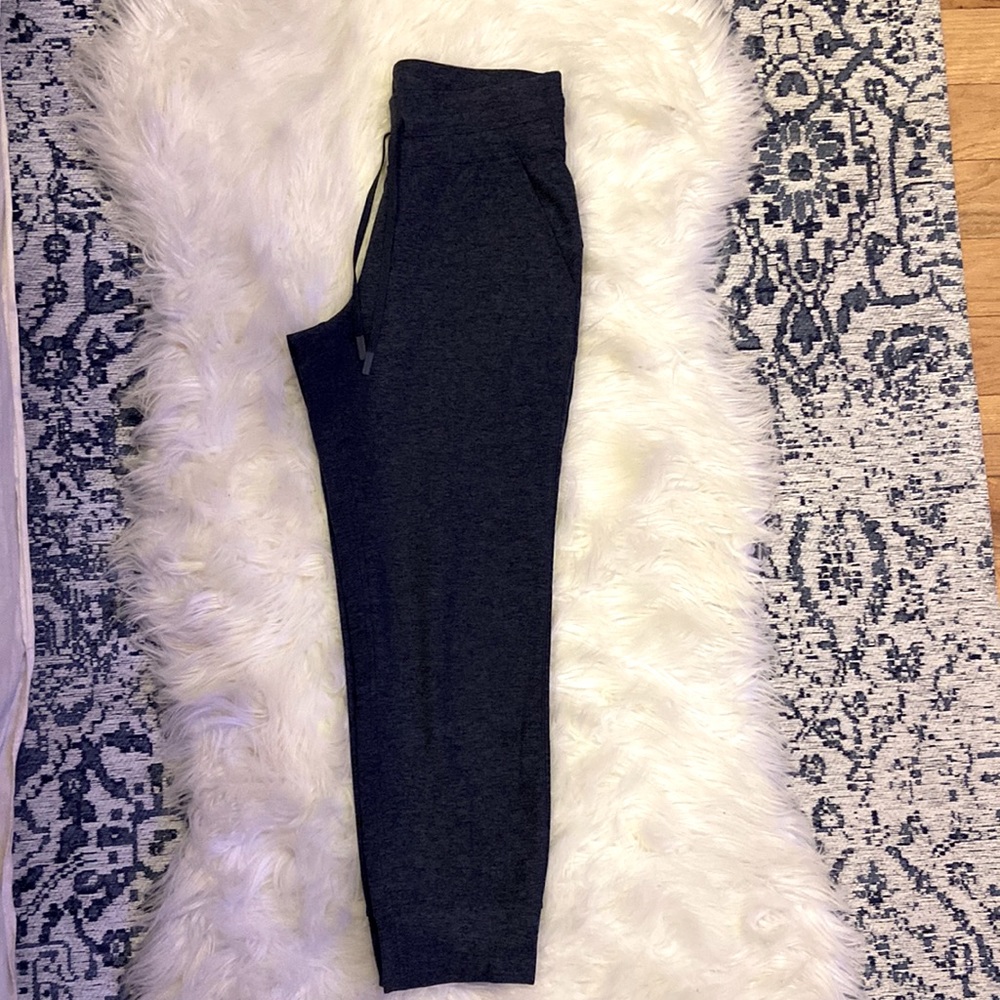Lululemon joggers